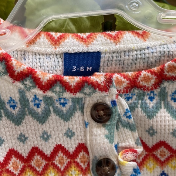 NWT Baby Old Navy One Piece Christmas Multicolor Printed - Picture 4 of 9